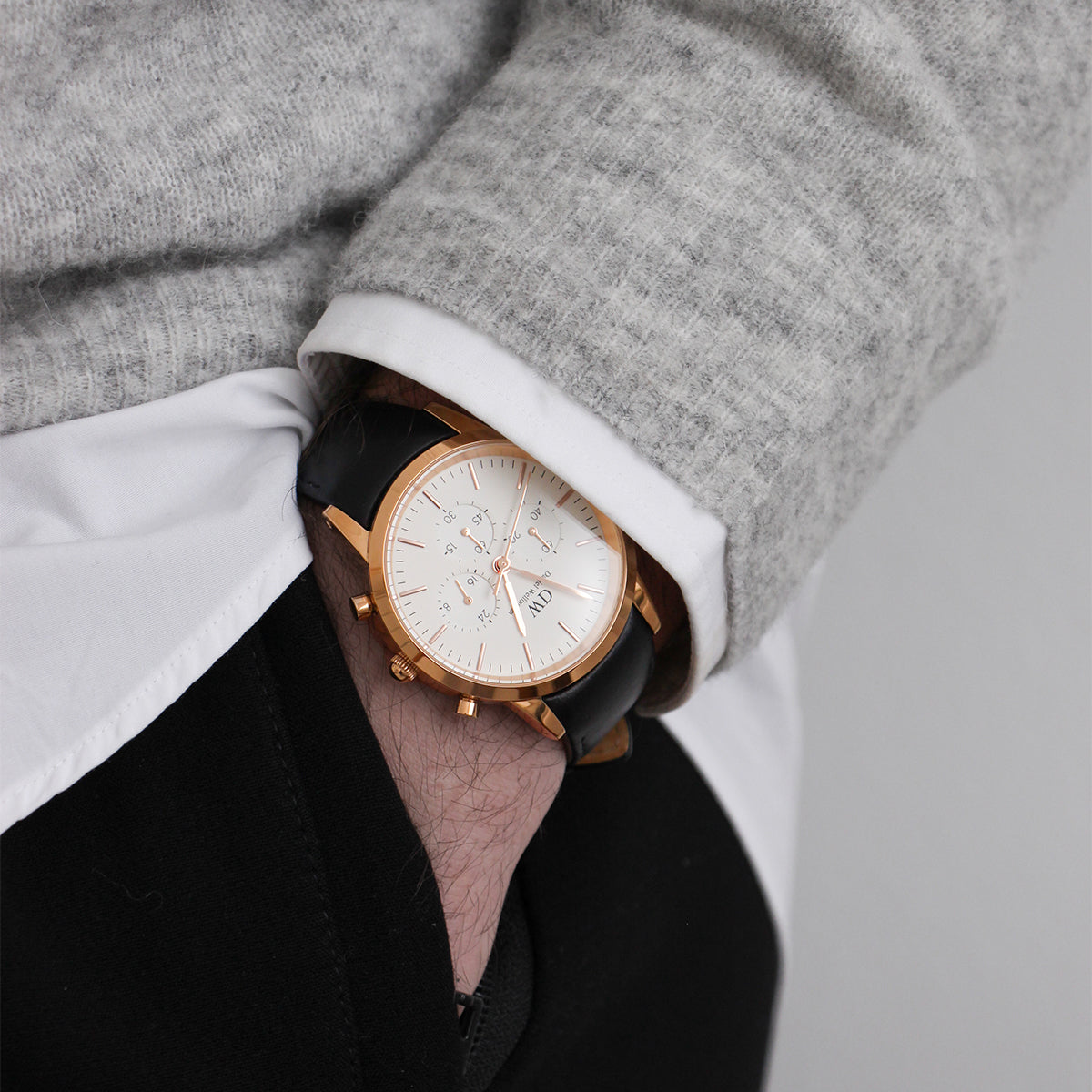 Iconic Collection - Watches in silver, gold & rose gold | DW