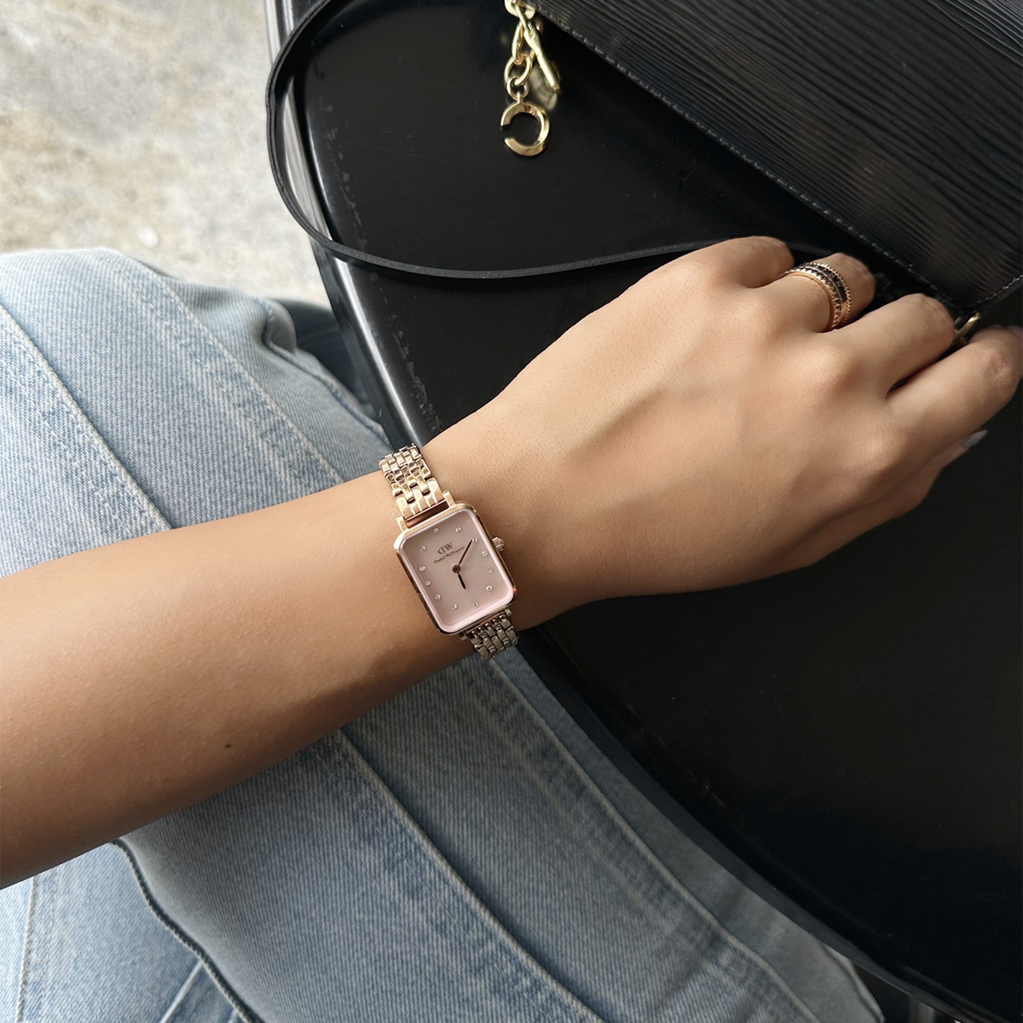 Quadro Lumine - Watch with pink mother of pearl dial | DW
